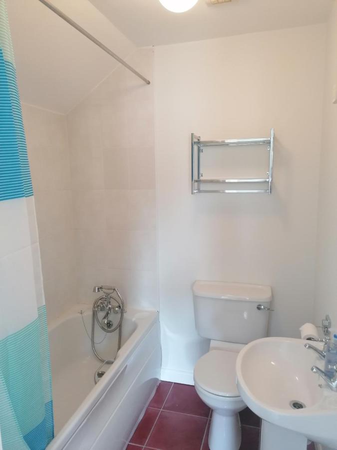 4 Clifden Court Apartment ภายนอก รูปภาพ